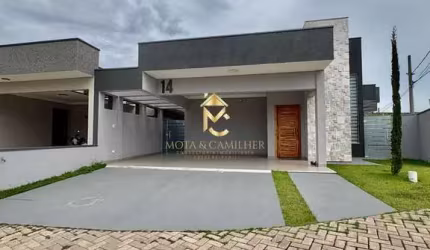 Casa com área Gourmet à venda em condomínio fechado.