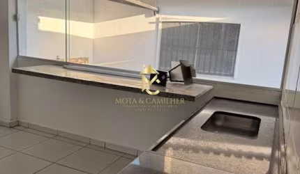 Casa comercial para locação no bairro Independência.