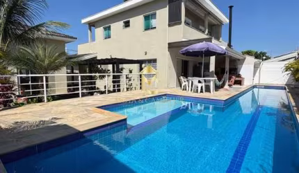 Casa à Venda em Condomínio Residencial Jardins, Taubaté - SP