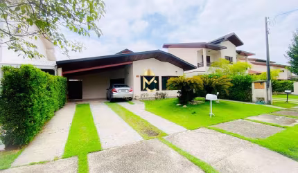 Casa térrea com varanda Gourmet à venda em condomínio fechado