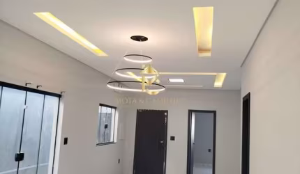 Casa com piscina e com 2 suítes à venda em Taubaté