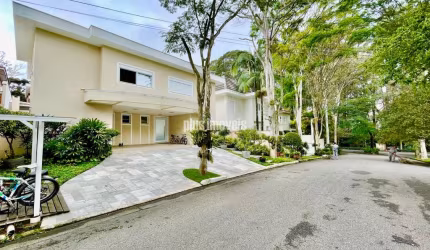 Casa em Condomínio 4 Quartos  3 suítes 4 Vagas no Morumbi!!!