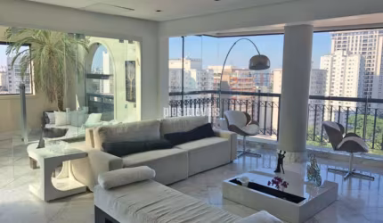 Cobertura com 3 quartos, 3 Suítes, 4 Vagas no Campo Belo