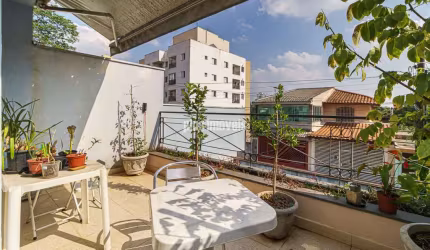SOBRADO RESIDENCIAL 196,0M²AC 3 SUÍTES 3 GAR - 200,0M² ÁRE DE TERRENO