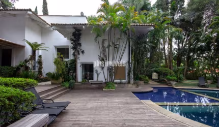 Morumbi Real Parque 1100,0m²Ac - 2.000,0m² Área de Terreno 5 Suítes com Closet -6 Vagas