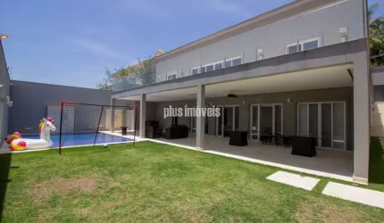 Jardim Leonor 497,0m² Área Construída, 700,0m² Área de Terreno , 4 Suítes , 6 Vagas de Garagem
