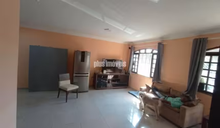 CASA  A VENDA, SUPER QUADRA MORUMBI