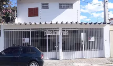 Sobrado adaptado para uso comercial