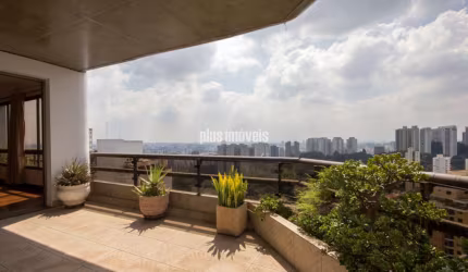 MORUMBI PRÓXIMO A ESCOLA GRADUADA 424,0M²AU 4 SUÍTES  4 GAR