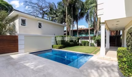 ALTO DA BOA VISTA  813,90M² DE ÁREA PRIVATIVA 4 SUÍTES 5 GAR  -  QUINTAL,  CHURRASQUEIRA  E PISCINA