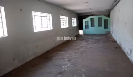 GALPÃO COMERCIAL EM ÓTIMA LOCALIZAÇÃO EM SANTO AMARO COM 320 M²