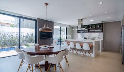 Belissima casa , pronta para morar e curtir o bem estar num espaço extremamente clean e agradável
