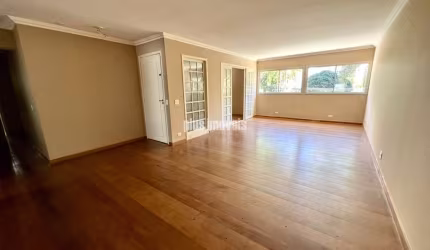 APARTAMENTO NO CAMPO BELO COM 3 DORMITÓRIOS, 1 SUITE E 2 VAGAS DE GARAGEM