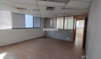 Conjunto Comercial muito próximo da Berrini