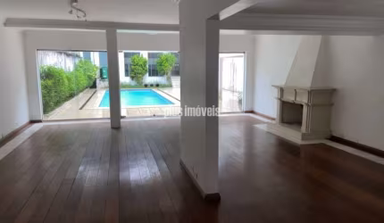 Casa de Vila - ( com quintal! ) Custo beneficio excelente!