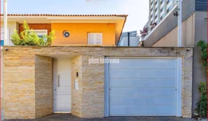 JARDIM PAULISTANO 220,0M² ÁREA CONSTRUIDA, 220,0M² DE TERRENO , 3 QUARTOS, SENDO 1 SÚITE,  4 VGAS