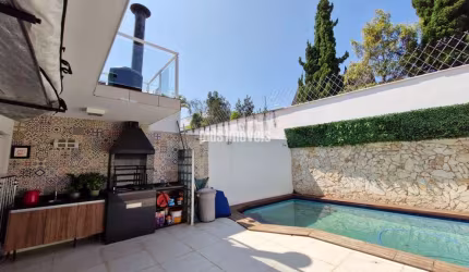 Casa e localização simplesmente ideais para morar muito bem