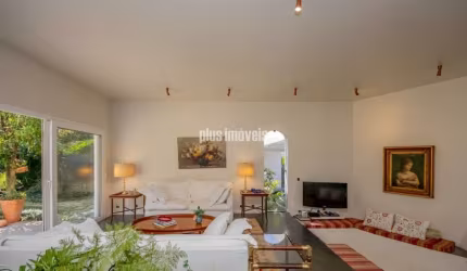 Casa com 4 Quartos 2 Suites 6 Vagas no Morumbi!!!