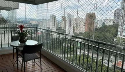Apartamento condomínio clube Morumbi Impecável