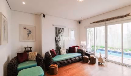 CASA EM CONDOMÍNIO COM 252,0M²AC - 4 SUÍTES  3 GARAGEM - ÁREA GOURMET E PISCINA