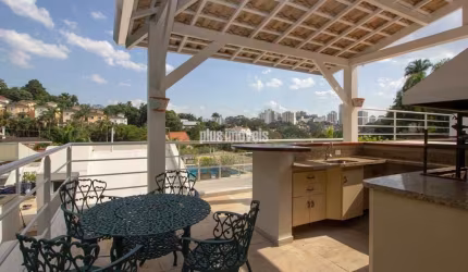 CASA COM 3 SUÍTES 3 GAR - CHURRASQUERIA ,PISCINA, JARDIM