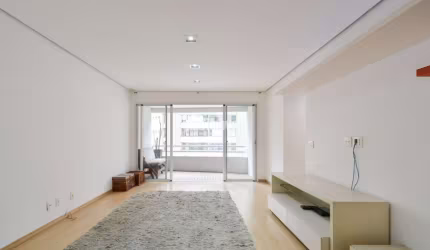 Apartamento 4  Quartos 1 Suite  2 Vagas em Moema!