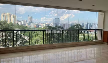 ESPAÇOSO APARTAMENTO PANAMBY, ALTO PADRÃO, AO LADO PARK BURLE MARX