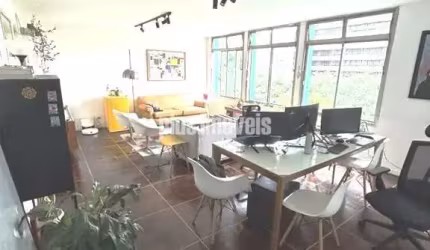 Aparamento 183 m² , Bela Vista , 4 dormitórios sendo 1 suíte ,3 vagas de garagem , metro brigadeiro