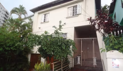 VILA MADALENA- SOBRADO COMERCIAL - 8 SALAS - 4 BANHEIROS- 4 VAGAS - R$11.000,00
