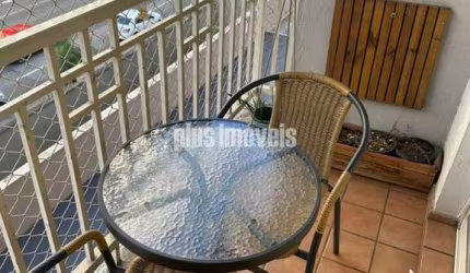 SUPER QUADRA MORUMBI, APARTAMENTO REFORMADO,COM 2 VAGAS BAIXO CONDOMINIO