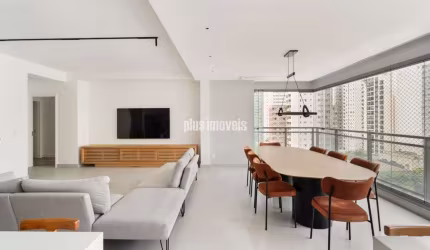 .Apartamento à venda em Vila Uberabinha com 158 m²,