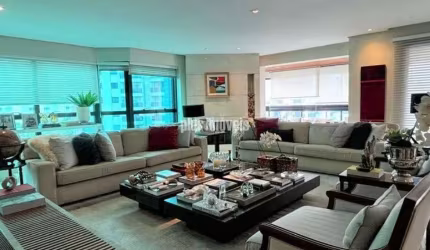 Luxuoso Apartamento à Venda no Panamby, 300 m², 4 Suítes, 4 Vagas, Lareira e Ar-Condicionado