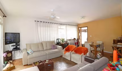sobrado 4 dormitórios, 4 vagas, ótimo quintal, excelente localização