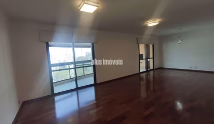 VILLAGGIO PANAMBY -  192,41M²AU  4 SUÍTES - 4 GAR, DEPÓSITO - TERRAÇO GOURMET VOLTADO PARA O BOSQUE.