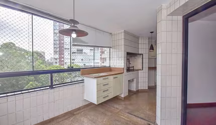 Morumbi! Próximo a Escola Graduada!  228,0m²   Terraço Gourmet!  4 Quartos, 3 Suítes, 3 Vagas!