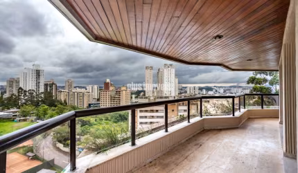 MORUMBI = APARTAMENTO 243M²,COM VARANDA GOURMET, LAREIRA, LINDA VISTA RUA TRANQUILA