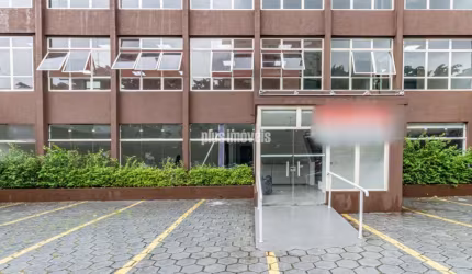 Prédio comercial em Pinheiros