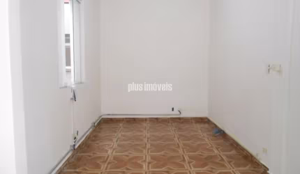 EXCELENTE SALA COMERCIAL DISTANTE 3 MINUTOS A PÉ DA ESTAÇÃO DO METRÕ VERGUEIRO