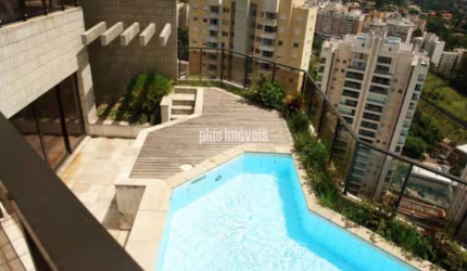 Cobertura com  5 Suites 6 Vagas no Panamby