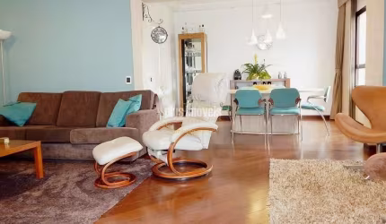MOEMA- Super  APARTAMENTO REFORMADO.
