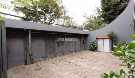 Casa com 4 Quartos e 8 banheiros à Venda, 500 m²