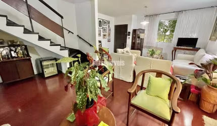 Casa de Vila - ( com quintal! ) Jardim Hípico