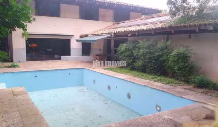 Excelente oportunidade casa com terreno grande em Pinheiros