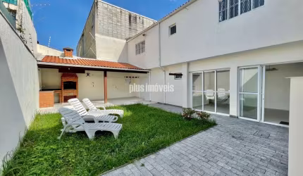 Sobrado com 4 dormitórios, 180 m