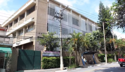 TUCURUVI  -   EDIFÍCIO INDUSTRIAL COM 8813M²,   PÉ DIREITO COM 3,5M
