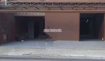 GALPÃO REFORMADO, 856 M2 DE CONSTRUÇÃO, 2 PISOS, REFORMADO