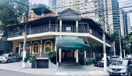 IMÓVEL TRIPLEX - COMERCIAL DE ESQUINA COM 20 VAGAS E 1.368 M2 A/C