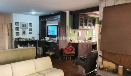 CASA TÉRREA NO BOLSÃO DE INTERLAGOS