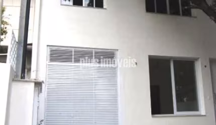 Excelente ponto comercial, bom para investimento.