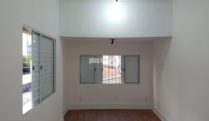 REFORMADO - CASA COMERCIAL - 83m²